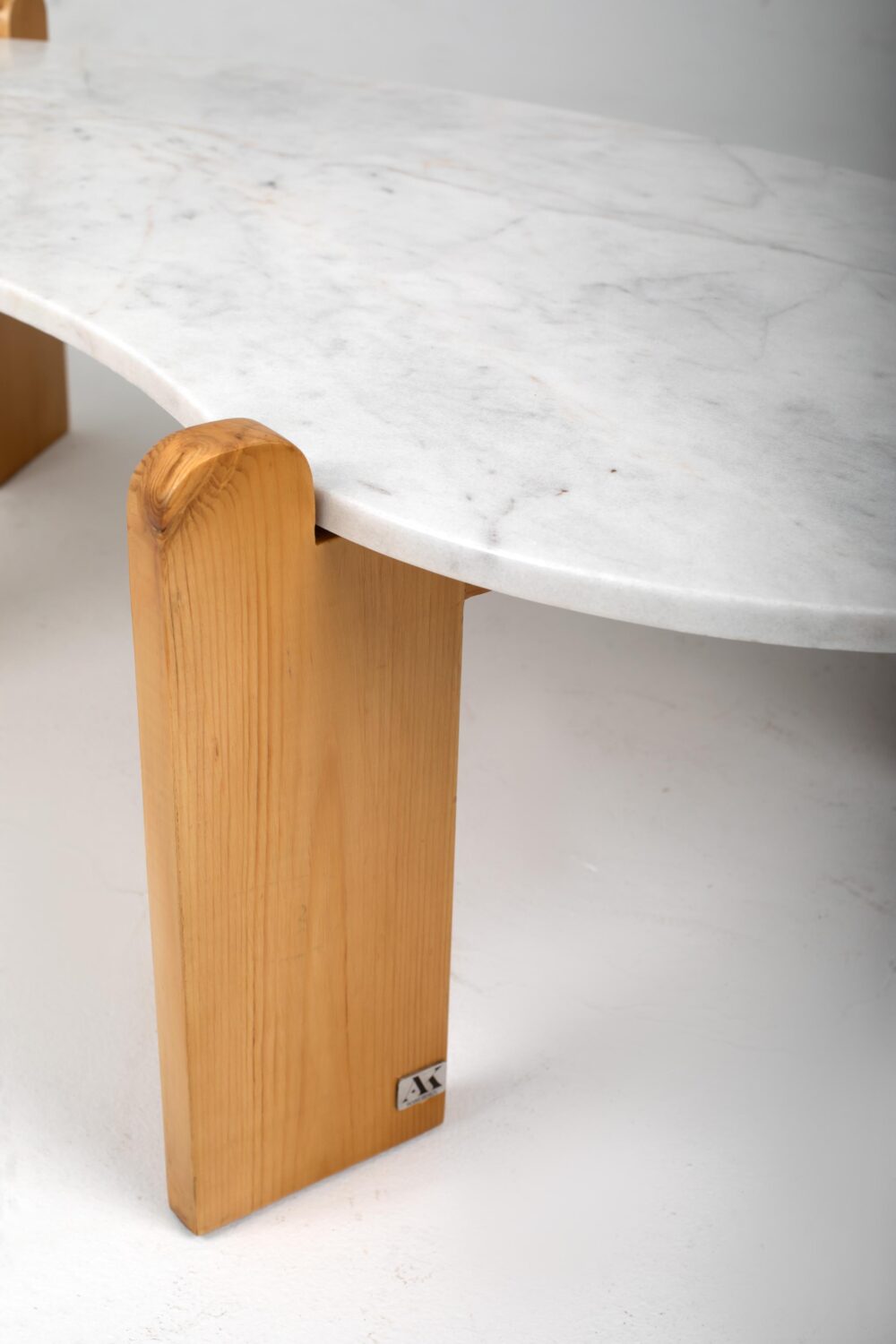 Carrara table - Image 3
