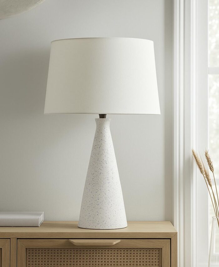 Conical lamp